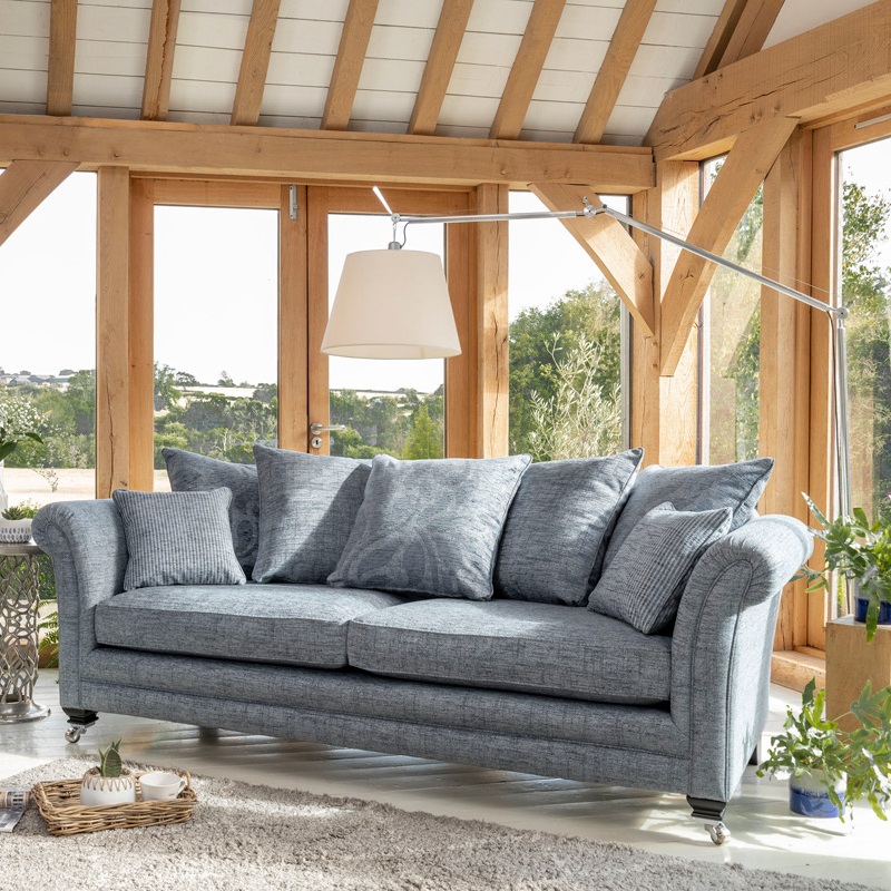 Larling Grand Sofa