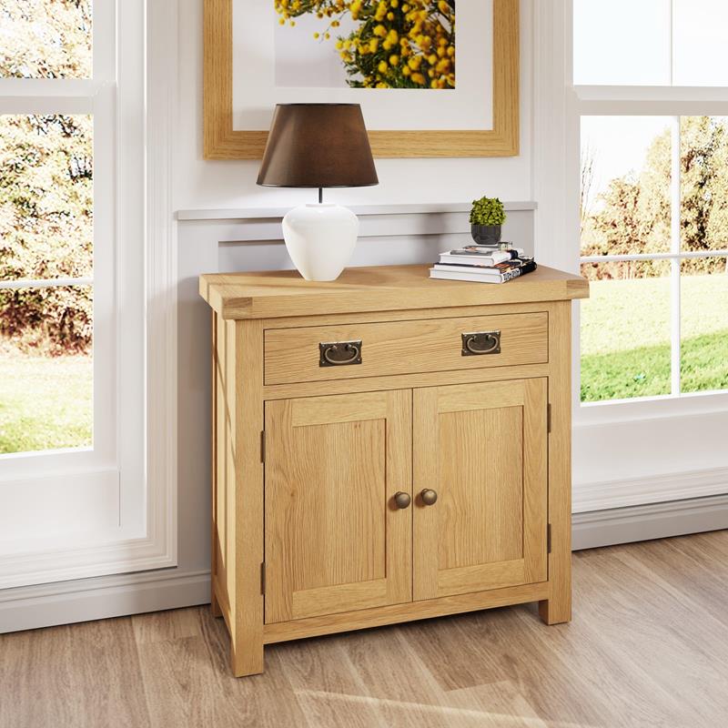 Country Oak Small 2 Door 1 Drawer Sideboard