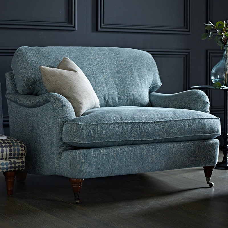 Gillingham Loveseat